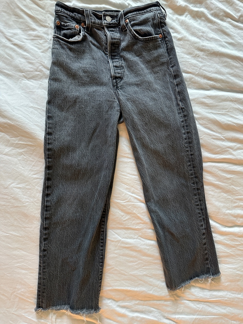 Levi's Black Cropped Ribcage Straight-Leg Jeans
